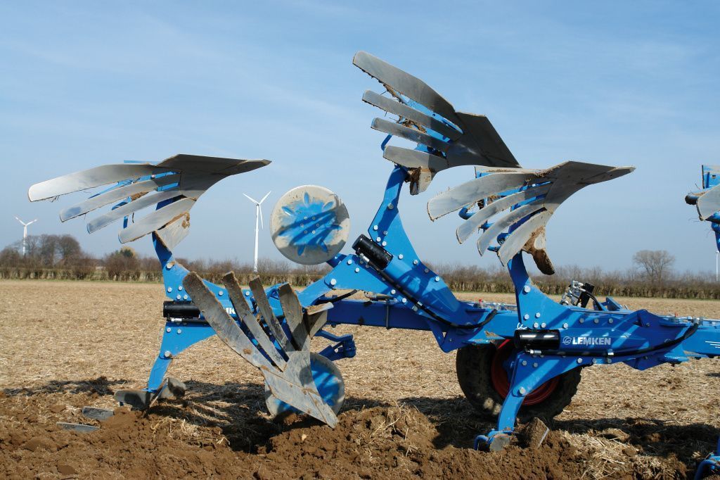 Плуги Lemken